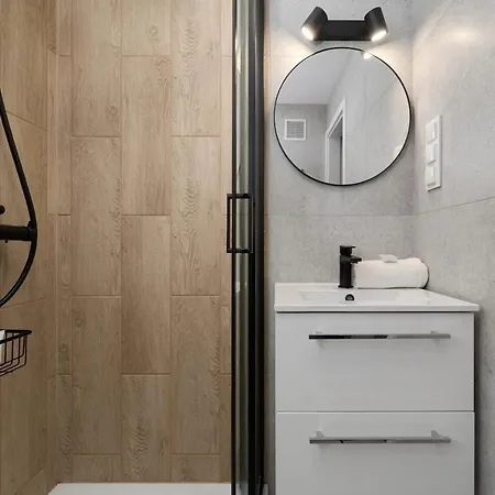 Elegant Studzienna Glowny By Renters Vratislav